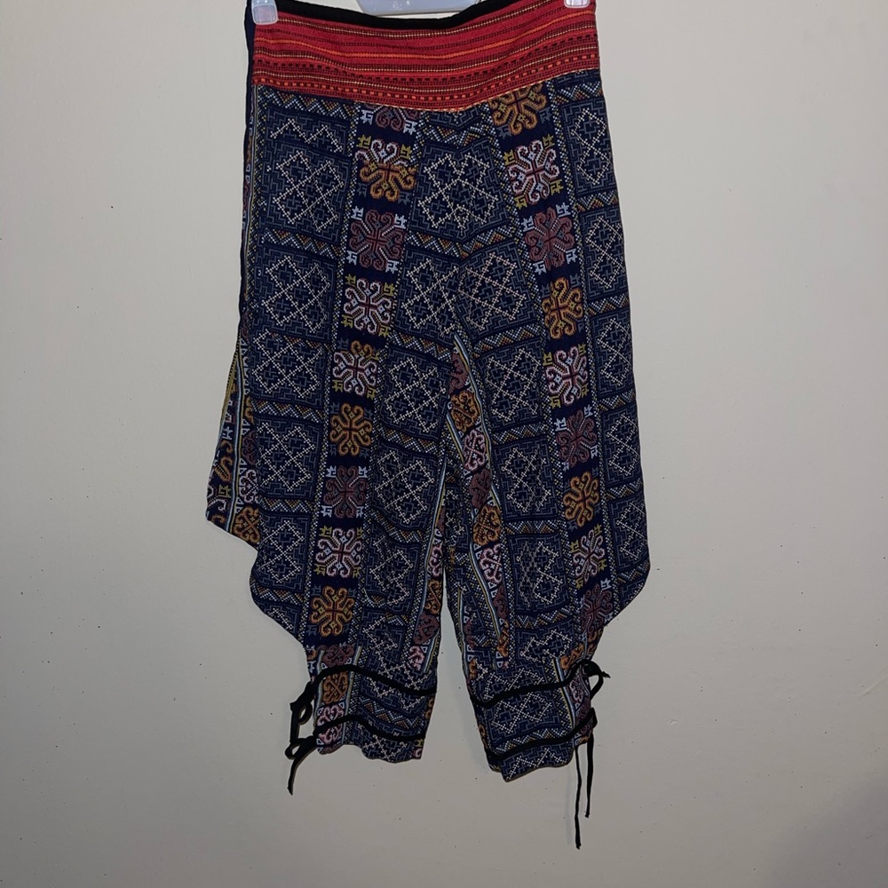 Harlem pants, size M, never worn